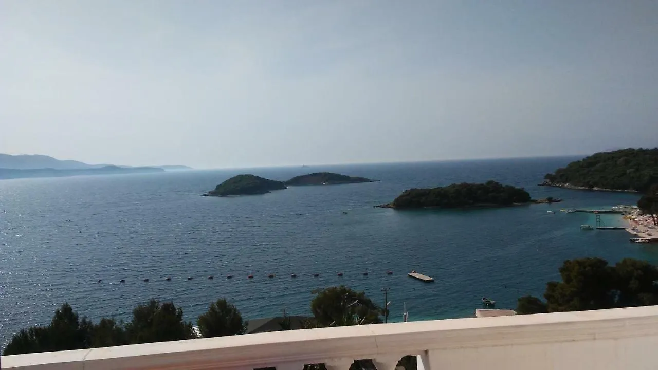Hotel Majestic Ksamil