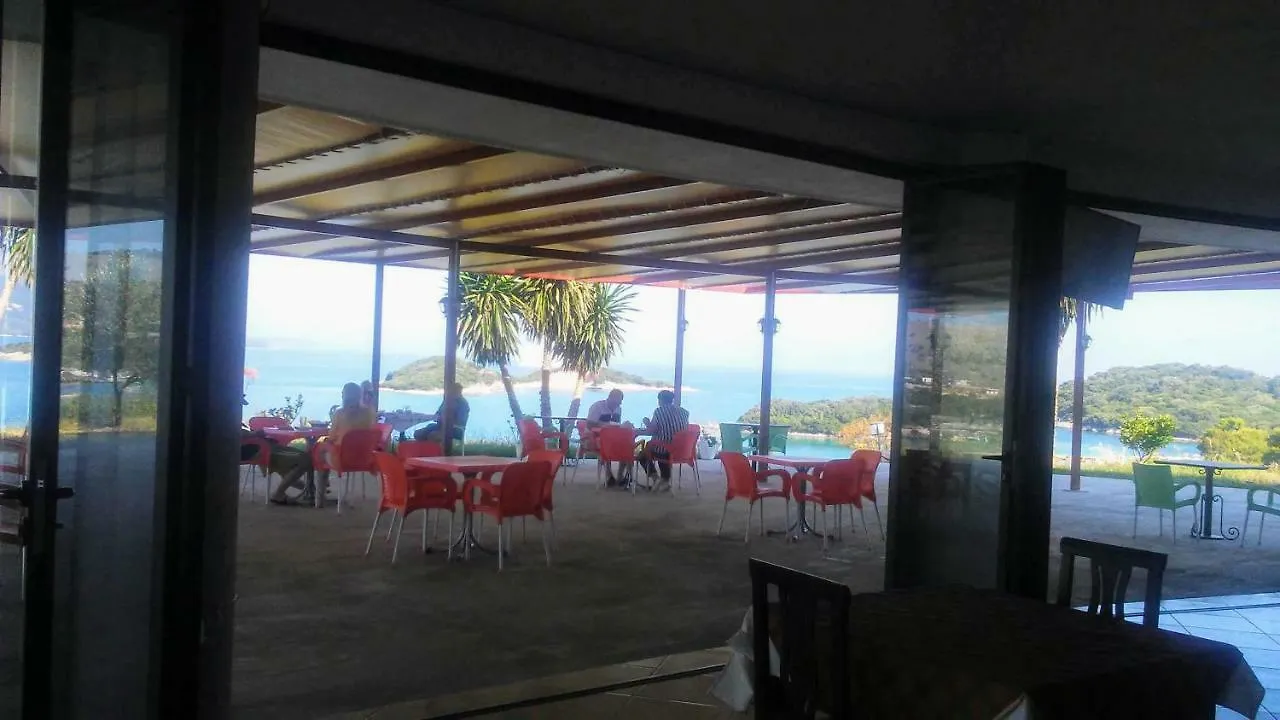 Hotel Majestic Ksamil