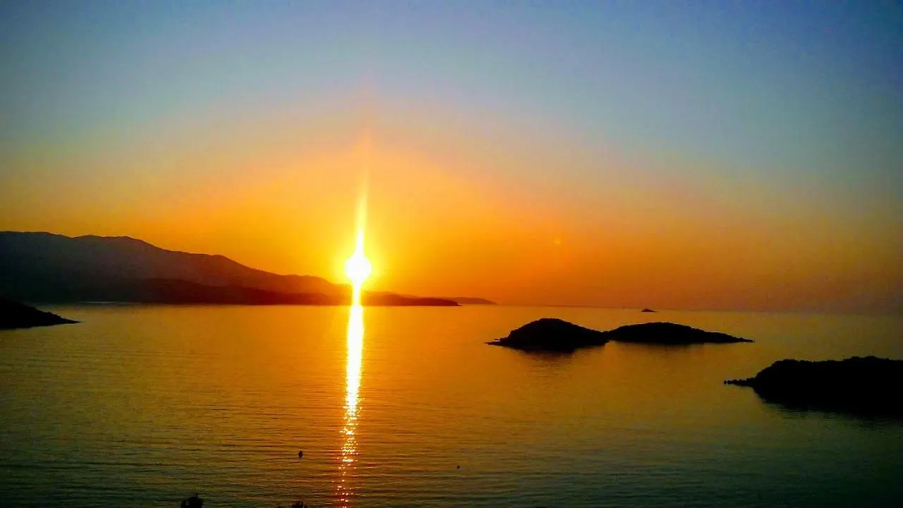 Hotel Majestic Ksamil