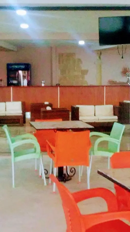 Hotel Majestic Ksamil