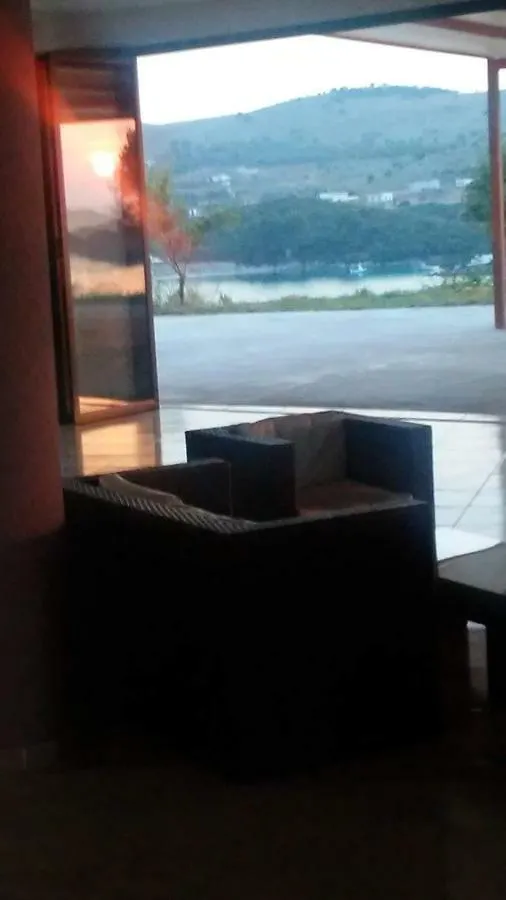 Hotel Majestic Ksamil