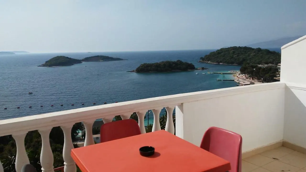 Hotel Majestic Ksamil 4*,