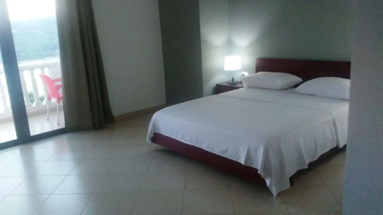Hotel Majestic Ksamil